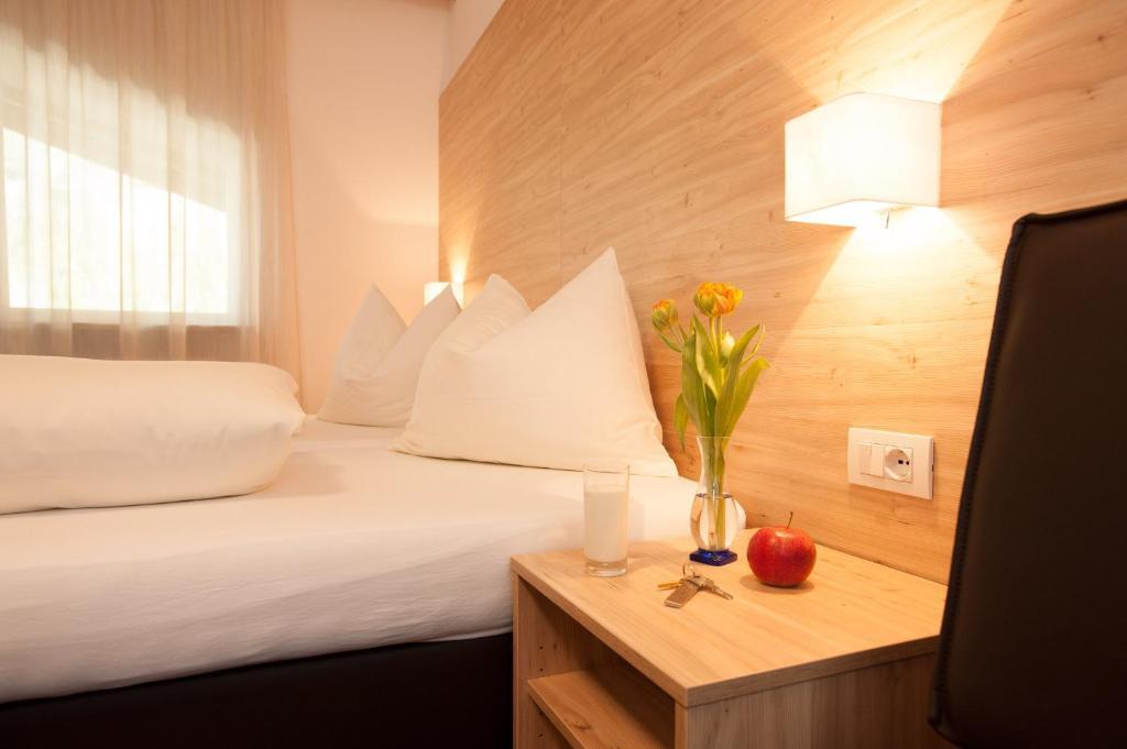 Hotel Stifter Lutago Cameră foto